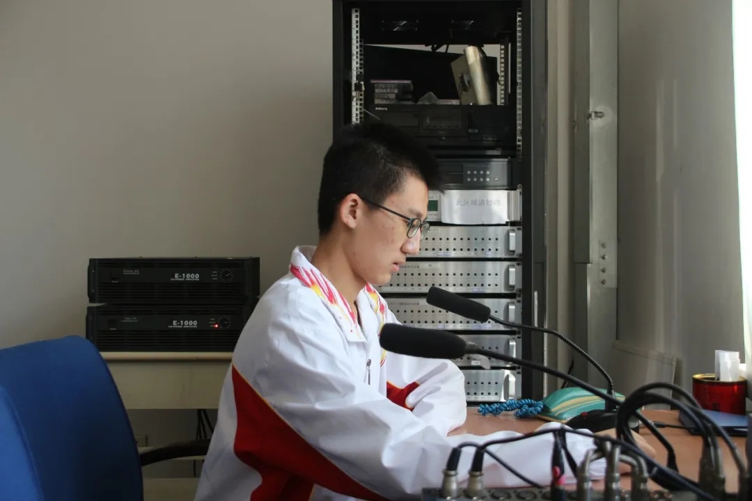 辞旧迎新，展望未来.webp.jpg