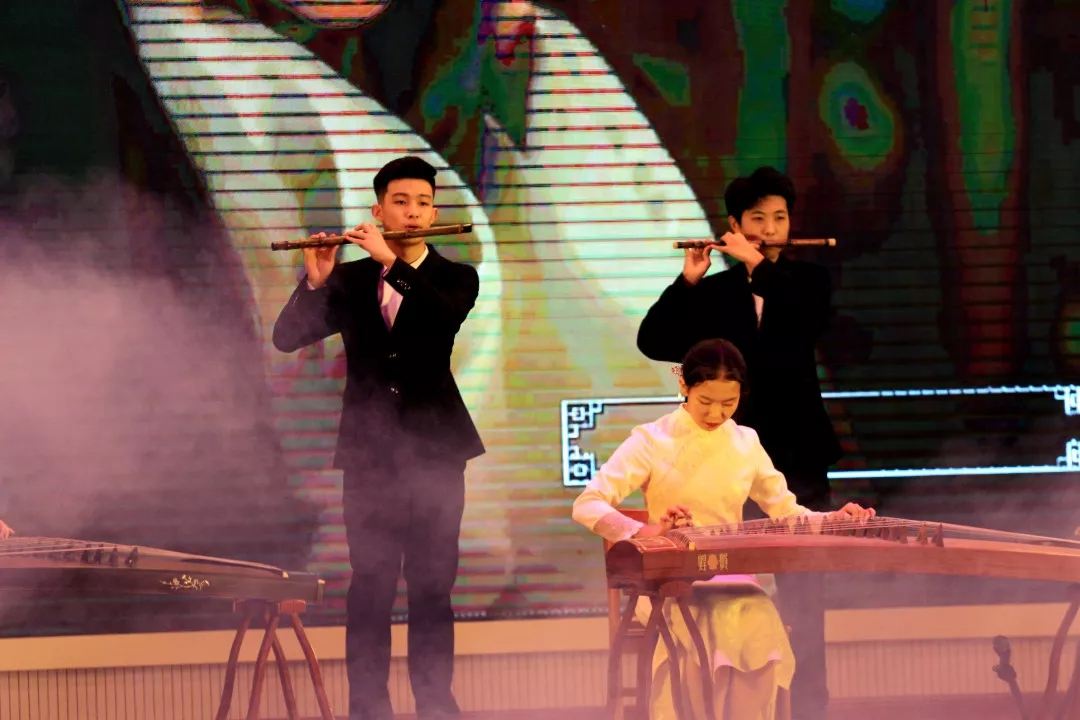 喜迎2020，青春不打烊10.webp.jpg