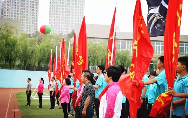 激扬青春,放飞梦想——2017届高三成人礼暨减压活动33.webp.jpg