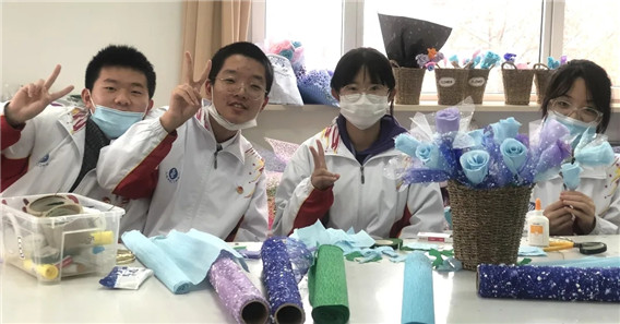 记我校高二学生创新实践学习48.webp.jpg