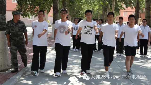 军旅梦 青春行----军训第二天7.webp.jpg
