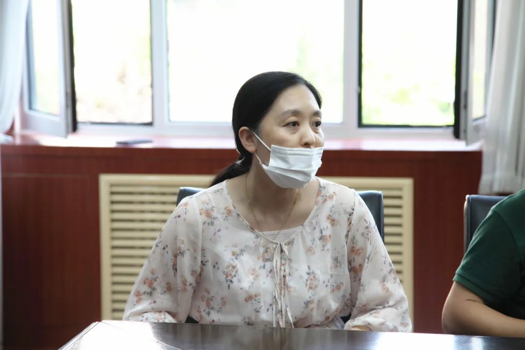 我校举行师徒结对仪式5.webp.jpg