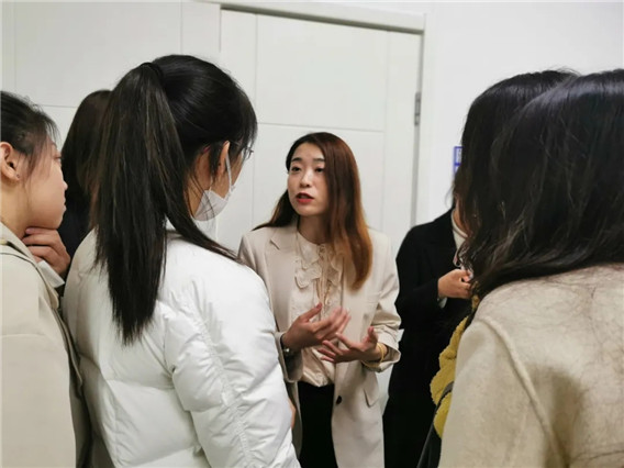 满苑梧桐引丹凤4.webp.jpg