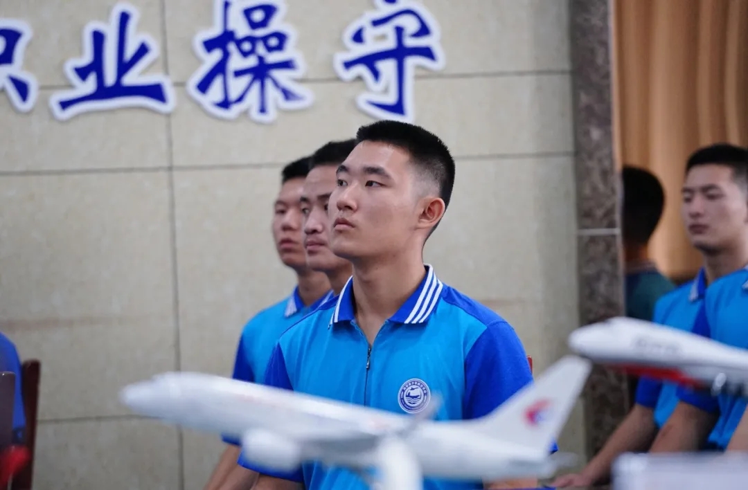 暑假结束了4.webp.jpg