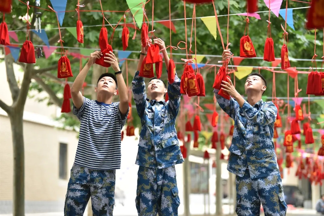 凤凰栖梧今始飞106.webp.jpg