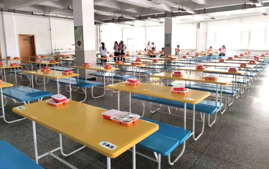 高三的同学们回归了14.webp.jpg