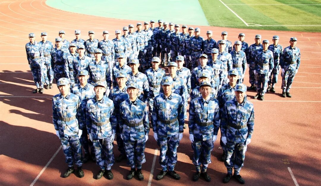 世界那么大,我想当海军6.webp.jpg