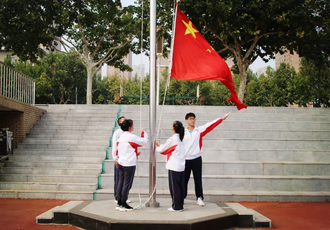让诚信在我们的心中扎根.webp.jpg