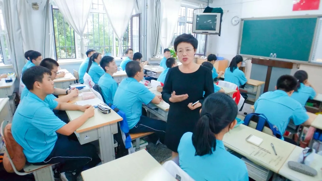 校园日主题教育活动1.webp.jpg