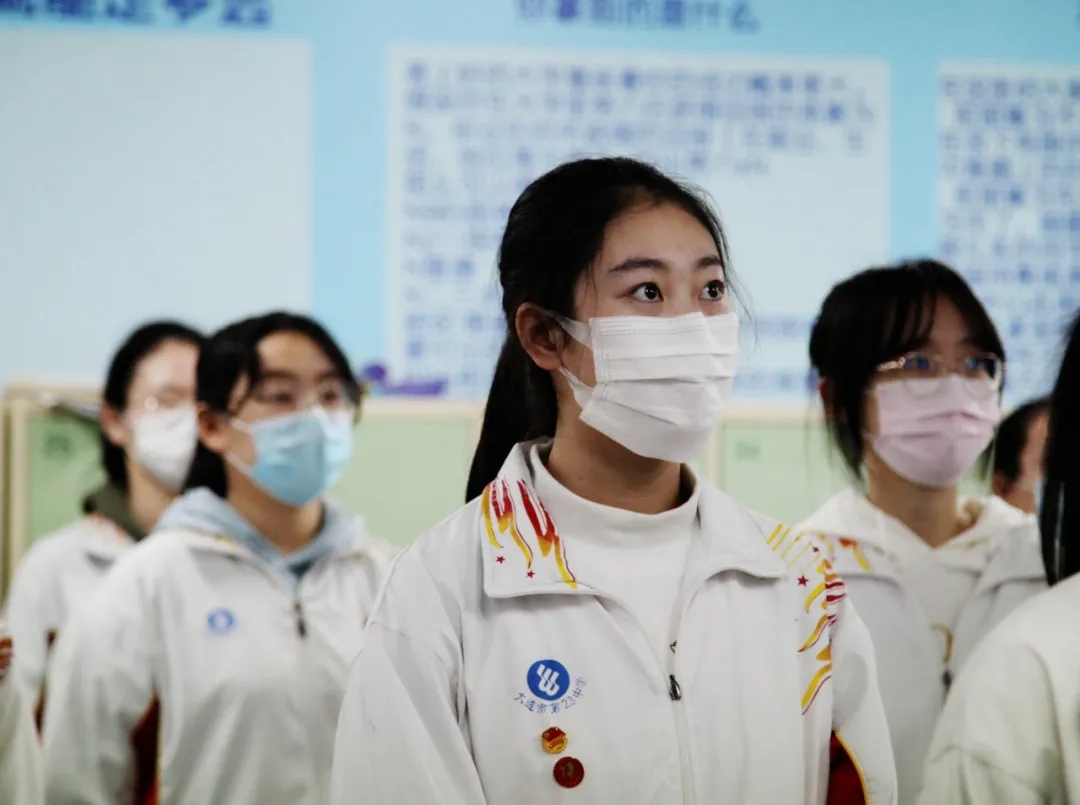 2020届高三成人仪式3.webp.jpg